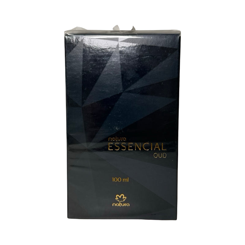 Caixa do perfume Natura Essencial Oud 100 ml, embalagem preta geométrica com letras douradas